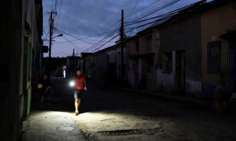 Kuba gasi javnu rasvetu: Kriza sve dublja, u kućama restrikcije i po osam sati