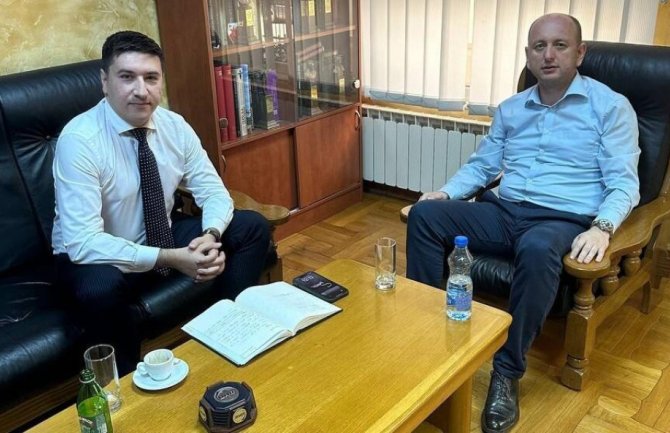 Knežević i Dajković zabrinuti nakon najave novoformiranog kluba odbornika koji podržava Jakova Milatovića