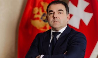 Đurašković: Džepni fašista Mandić opet širi mržnju, želja će ih biti da CG svedu na banovinu