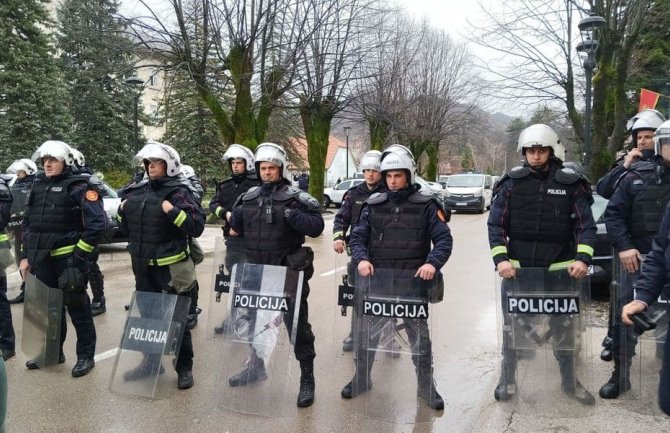 Šaranović odbija da odgovori ko je naredio policijsku opsadu Cetinja