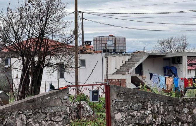 Stanovnici dijela Kakaricke gore od nadležnih traže rješenje ili će na protest: Bez vode 200 kuća