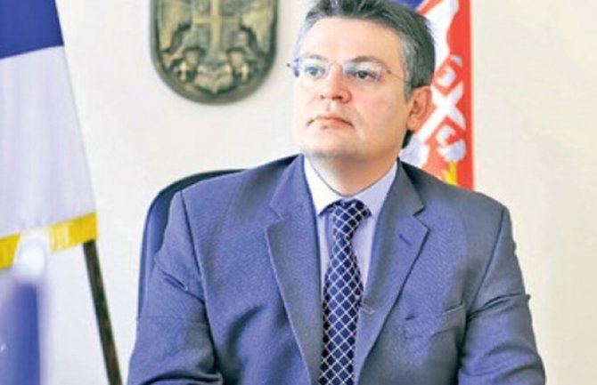 U Srbiji ukradeno državno ordenje iz Skupštine:  Bivši državni sekretar među osumnjičenima