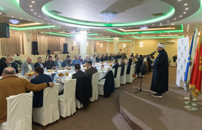 Bošnjačko vijeće priredilo iftar u Rožajama: Okupljanje i zbližavanje gradi jedinstvo