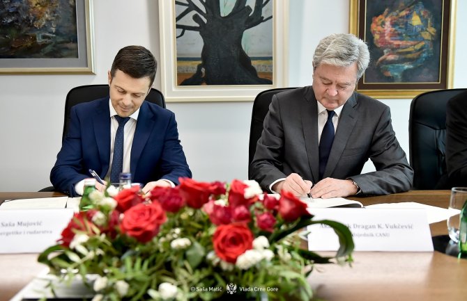 Mujović i Vukčević potpisali Sporazum