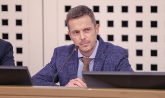 Mujović: Moguće sve opcije od strateškog partnerstva do prodaje Željezare