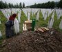Crnogorske NVO ponovo pisale premijeru: Vlada da uvrsti pitanje sponzorstva Rezolucije o Srebrenici na sjutrašnjoj sjednici