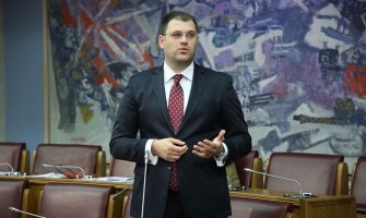 Anđušić: Selektivnost Novovića očigledna, ćuti se na očigledne zloupotrebe u Montefarmu