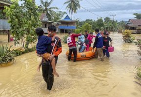 Klizišta i poplave u Indoneziji: Najmanje 15 osoba poginulo, odnijete desetine kuća, oštećeni putevi