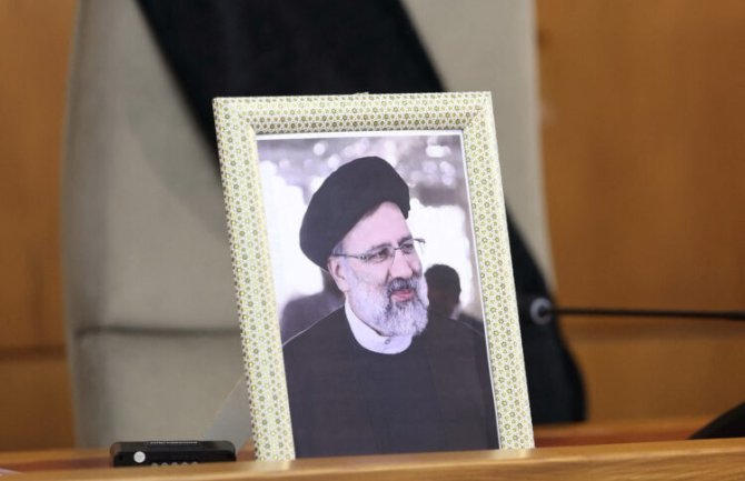 Petodnevna žalost u Iranu poslije pogibije Raisija