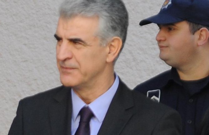 Advokat Borović kritikuje crnogorsko pravosuđe: Odbijaju milione, ne znaju šta će sa 