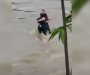 Troje mladih u Italiji odnijela voda, objavljen snimak njihovog zagrljaja prije nego što im se izgubio trag