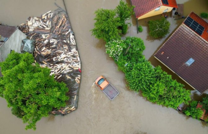 U Njemačkoj proglašeno stanje katastrofe: ‘Nema nam spasa čak i ako kiša prestane, situacija je kritična’