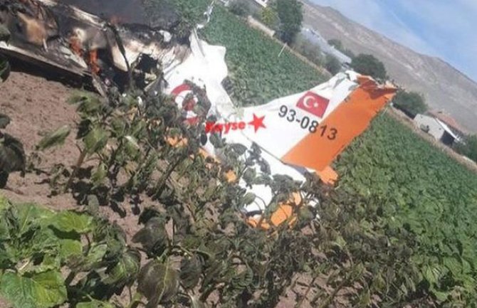 Pao vojni avion u Turskoj: Dvoje poginulih, utvrđuje se uzrok pada