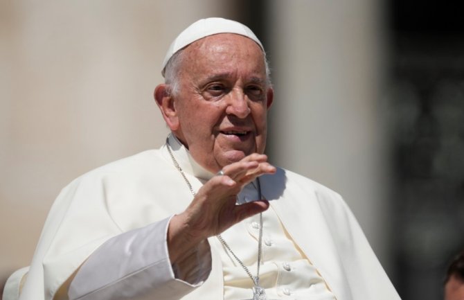 Papa pozvao komičare u Vatikan, moli se Bogu za humor