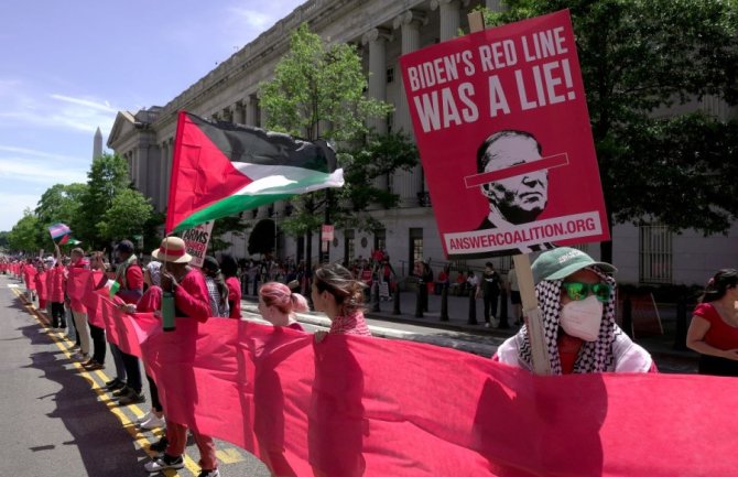 Vašington: Propalestinske demonstracije sa porukama protiv Bajdena