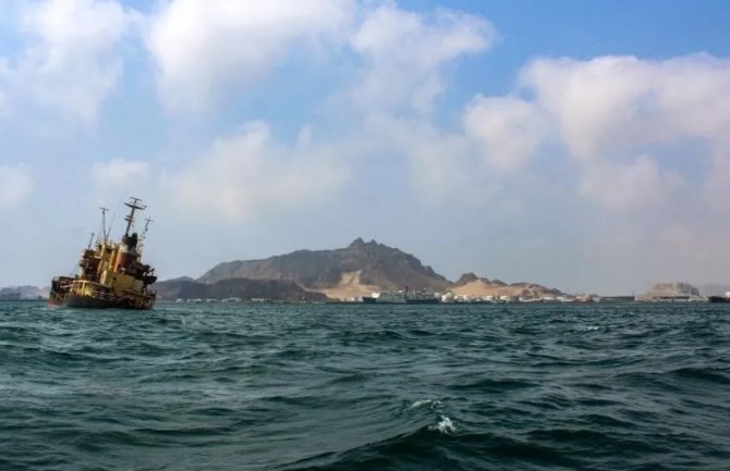 Prevrnuo se brod blizu obale Jemena, 38 nastradalih