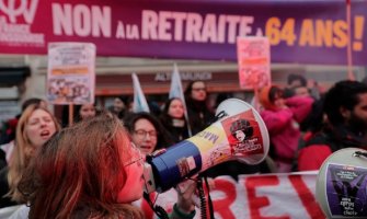 Stotine hiljada učesnika demonstracija zbog jačanja krajnje desnice širom Francuske