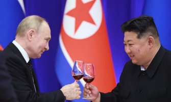SAD, Južna Koreja i Japan osuđuju vojnu saradnju Moskve i Pjongjanga