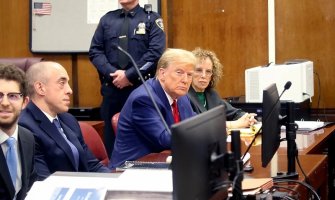  Sutkinja odbacila slučaj protiv Donalda Trumpa za skrivanje tajnih dokumentara