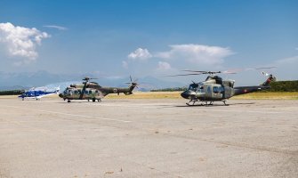 Helikopter Vojske Crne Gore upućen u Sjevernu Makedoniju zbog gašenja požara
